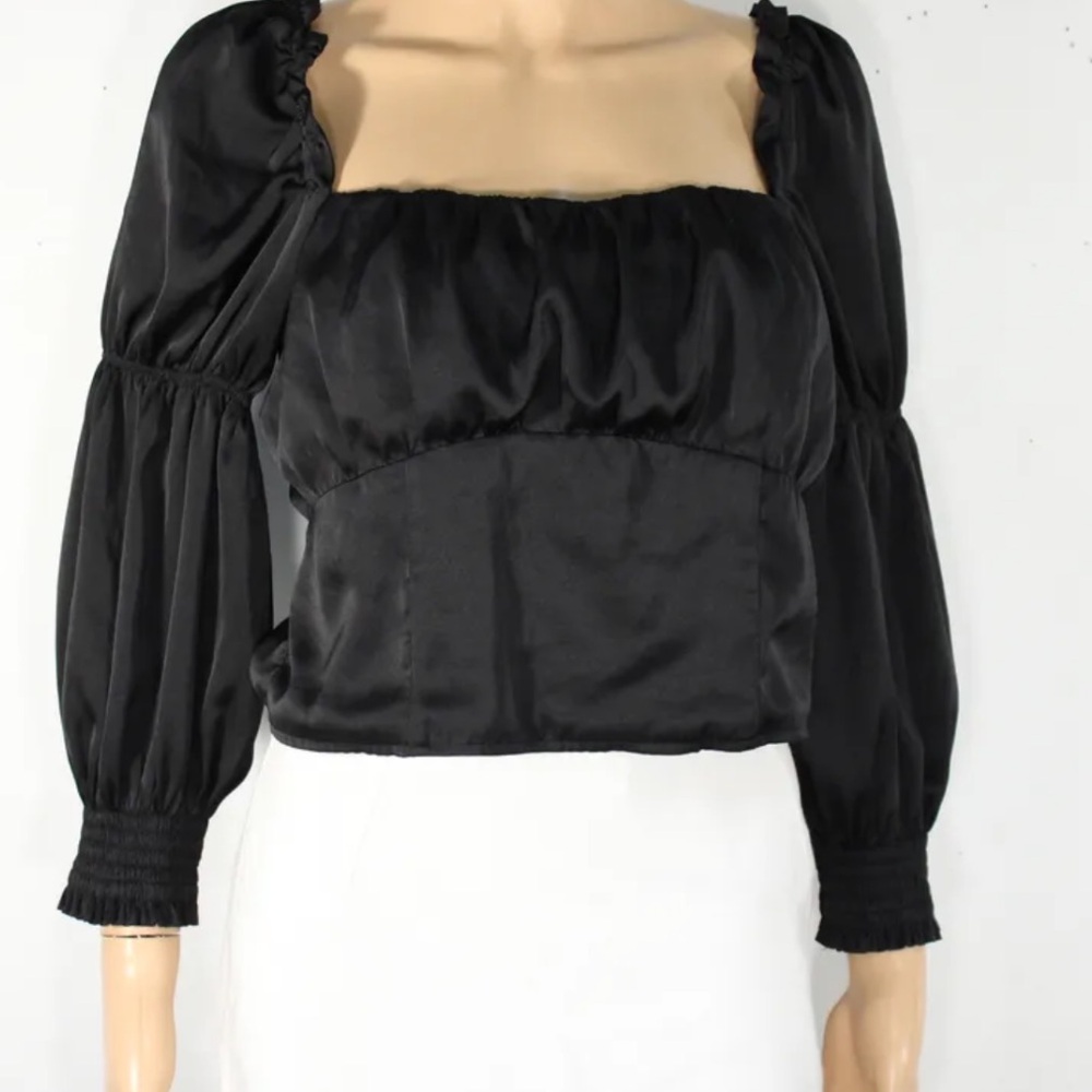 HM long sleeve ruched crop top